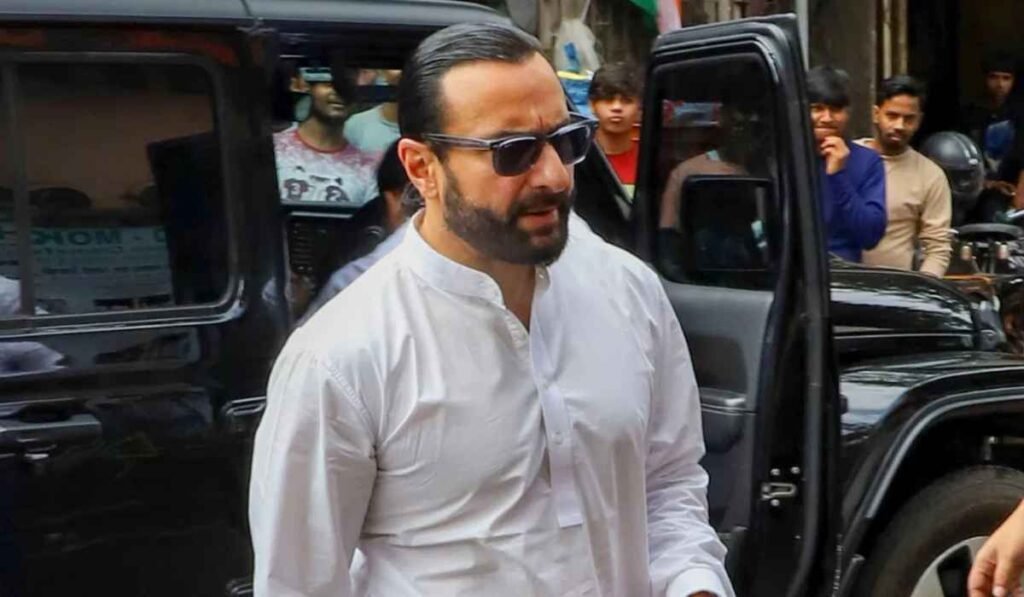 Saif Ali Khan: जानलेवा हमले के बाद सैफ अली खान अस्पताल से डिस्चार्ज, फैंस ने ली राहत की सांस, सामने आई पहली VIDEO