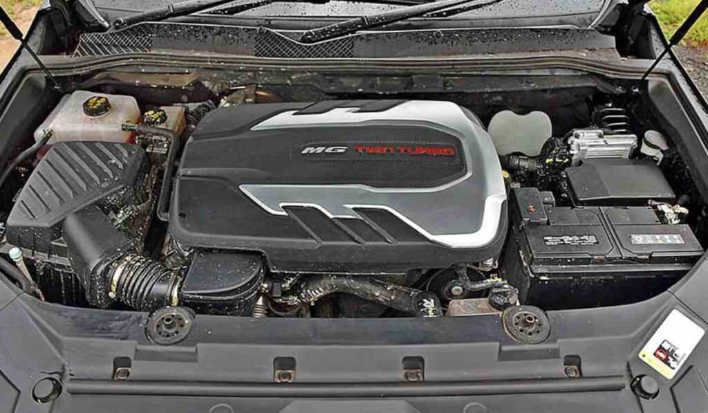 MG Majestor Guinness World Record: 406 टन ट्रेन खींचकर SUV ने रचा इतिहास 2 MG Majestor Guinness World Record SUV का 2.0 लीटर टर्बो डीजल इंजन जो 406 टन ट्रेन खींचने की ताकत देता है