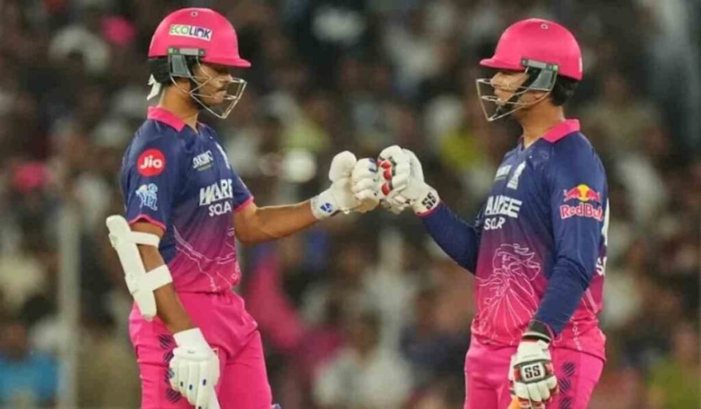 RR vs MI Highlights: राजस्थान रॉयल्स की बड़ी जीत, जायसवाल का तूफान, मुंबई इंडियंस ढेर 2 RR vs MI Highlights: राजस्थान रॉयल्स के बल्लेबाज़ साझेदारी के दौरान एक-दूसरे को सपोर्ट करते हुए