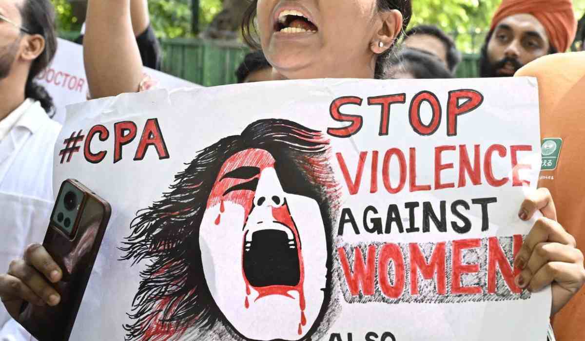 Bengal rape convict to be hanged in 10 days: विधानसभा में बिल पेश, ट्रेनी डॉक्टर से रेप-मर्डर के बाद ममता सरकार का बड़ा कदम।