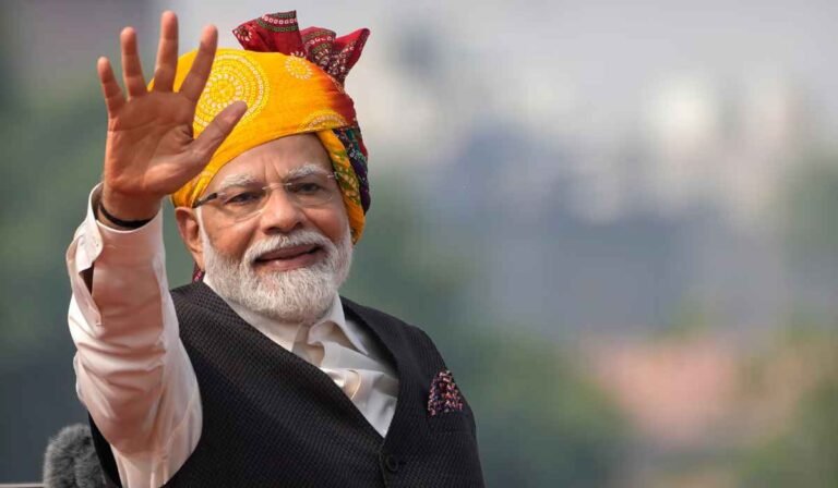 Narendra Modi PM: BRICS Summit 2024: पीएम मोदी ब्रिक्स शिखर सम्मेलन के लिए हुए रूस रवाना, रवाना होने से पहले दुनिया को दिया बड़ा संदेश