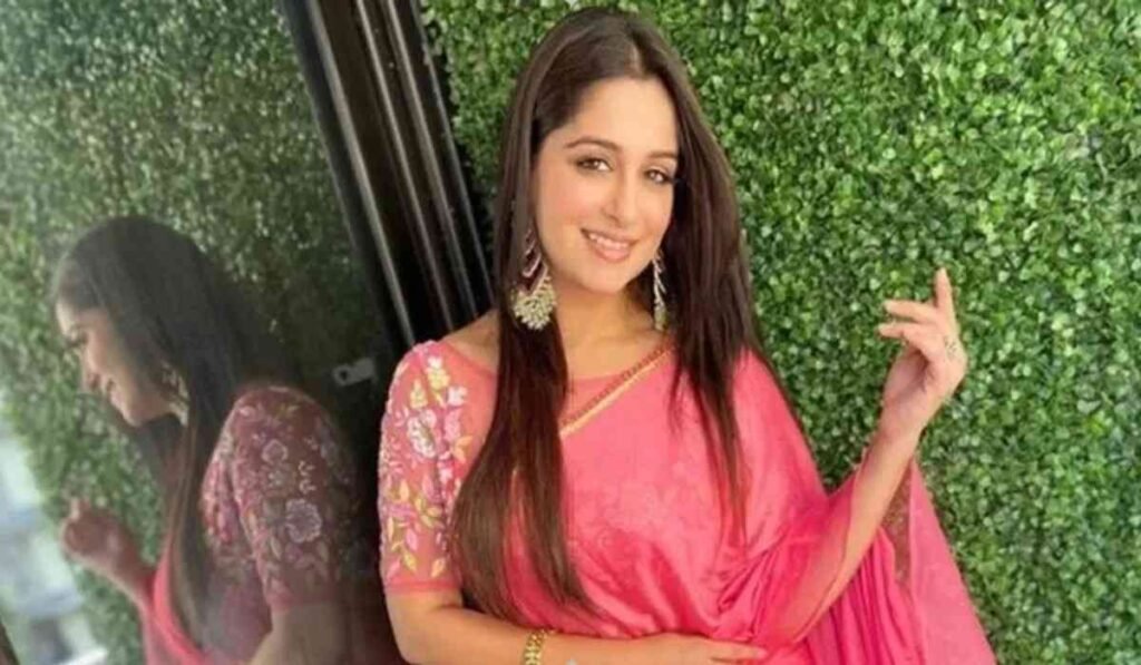 Deepika Kakkar Explosive Comeback: मां बनने के बाद दीपिका कक्कड़ की टीवी पर धमाकेदार वापसी, कुकिंग रियलिटी शो में दिखाएंगी हुनर।