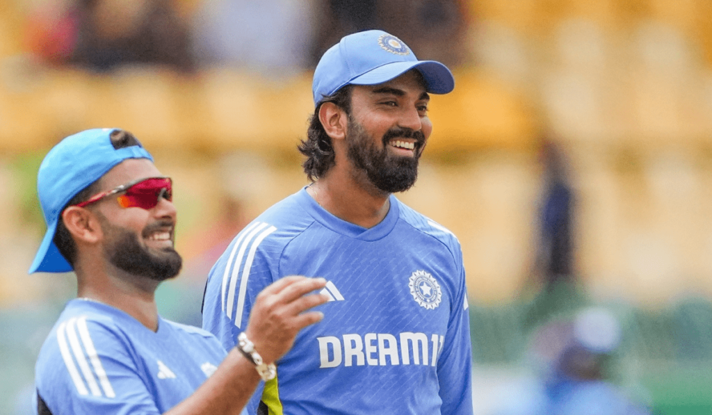 Team India Playing XI: ऋषभ पंत या केएल राहुल? आकाश चोपड़ा के खुलासे से क्रिकेट जगत में मचा बवाल! 2 1000082399
