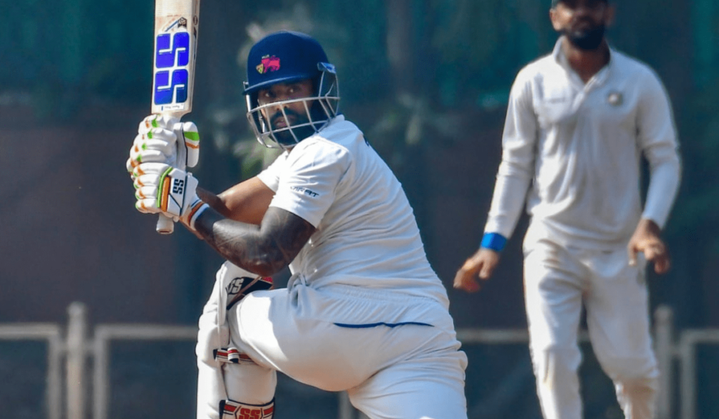 Suryakumar Yadav Ranji Trophy: T20 के बाद अब टेस्ट टीम पर नजर! सूर्यकुमार यादव की रणजी ट्रॉफी में धमाकेदार वापसी! 2 1000088307