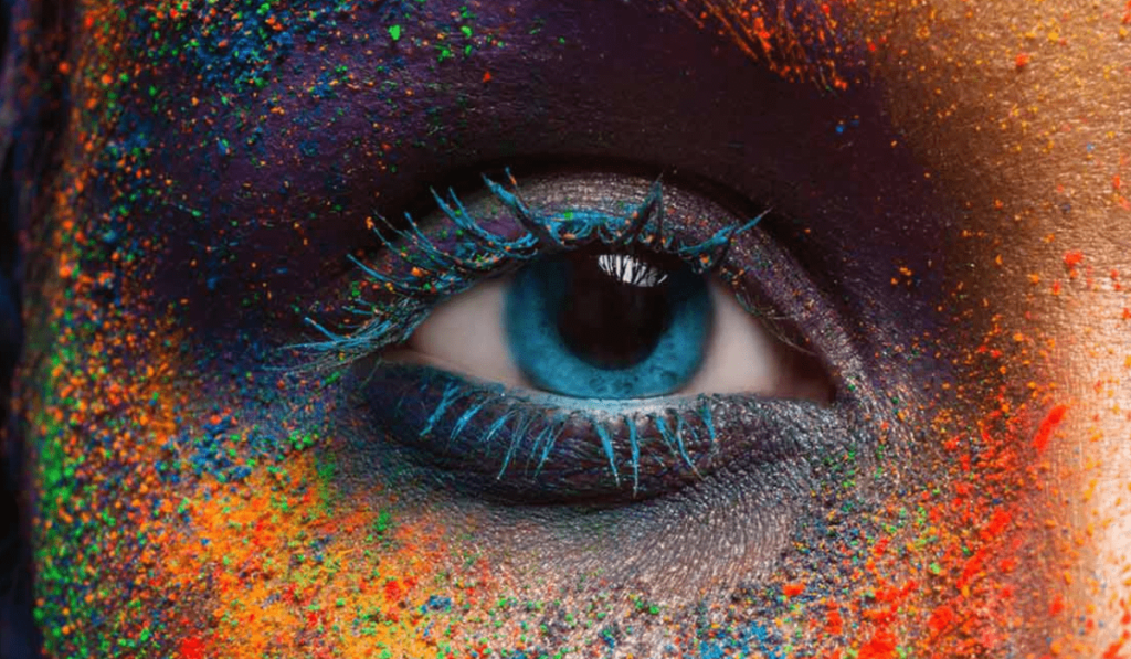 Holi Eye Safety: होली खेलते समय भूलकर भी न करें ये 8 गलतियां, वरना जा सकती है आपकी आंखों की रोशनी! 2 1000117147
