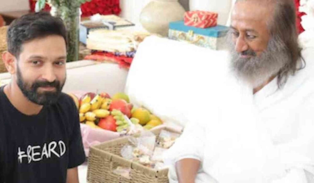 Vikrant Massey will become a spiritual guru: सिद्धार्थ आनंद की थ्रिलर फिल्म ‘व्हाइट’ में निभाएंगे श्री श्री रविशंकर की भूमिका। 2 A2 ed compressed 1