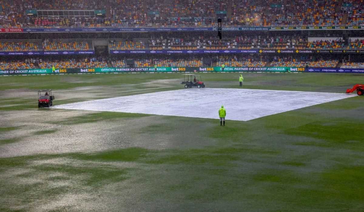 IND vs AUS 5th T20 Weather Update: बारिश बनी ‘गाबा टेस्ट’, भारत को ऐसे मिलेगा फायदा; जानें कैसा रहेगा ब्रिसबेन का मौसम 12 IND vs AUS 5th T20 Weather Update: बारिश बनी ‘गाबा टेस्ट’, भारत को ऐसे मिलेगा फायदा; जानें कैसा रहेगा ब्रिसबेन का मौसम