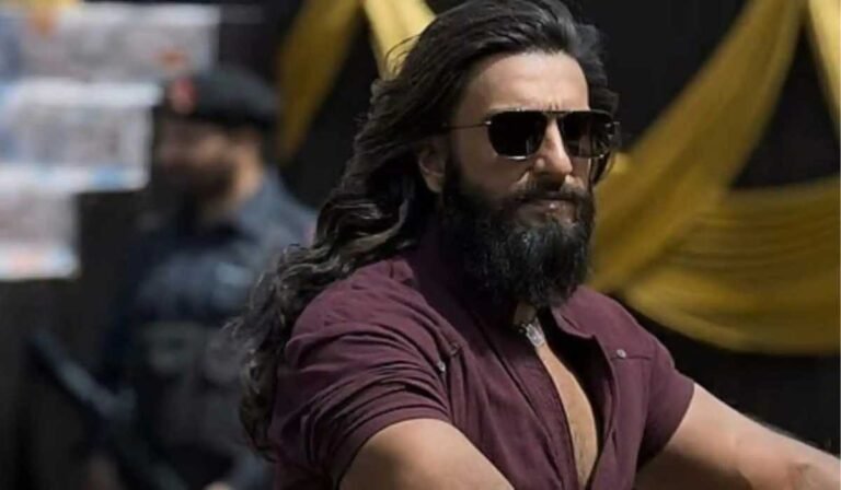 Dhurandhar Box Office Collection: धुरंधर की ब्लॉकबस्टर कमाई का राज़-तगड़ा कंटेंट और मेकर्स की अनोखी रणनीति 3 Dhurandhar Box Office Collection: धुरंधर की ब्लॉकबस्टर कमाई का राज़-तगड़ा कंटेंट और मेकर्स की अनोखी रणनीति