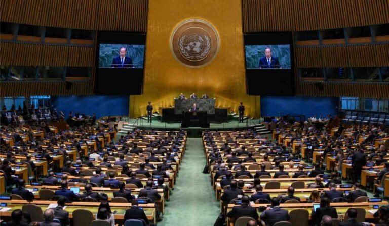 Nuclear Non-Proliferation Treaty: Conference के दौरान संयुक्त राष्ट्र महासभा में परमाणु संधि पर चर्चा करते प्रतिनिधि
